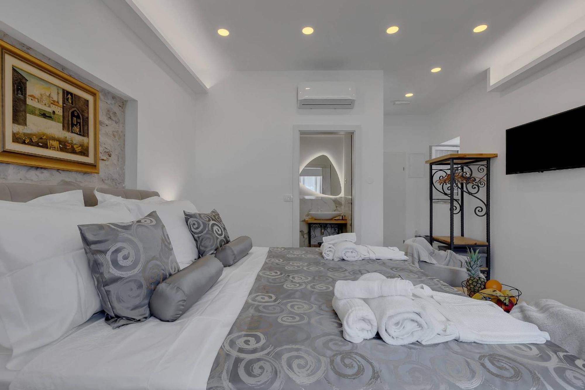 Luxury Rooms Palace B&B 마카르스카 외부 사진